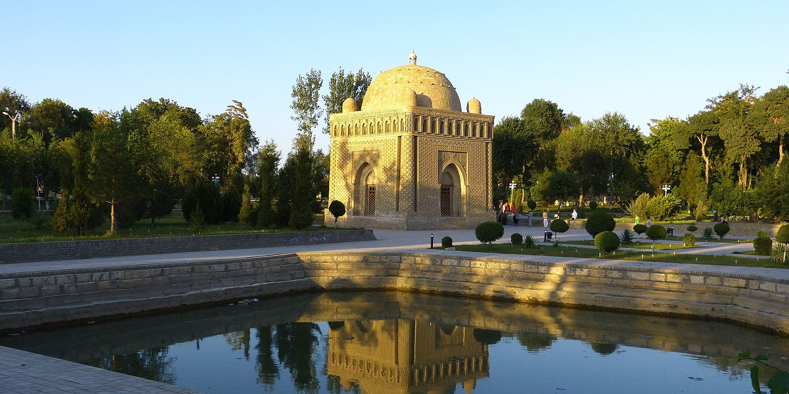 Samanid Mausoleum de LoggaWiggler
